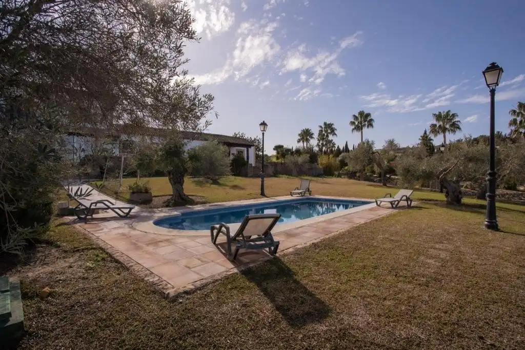 Jardí de Finca rústica en venda en Arcos de la Frontera amb Calefacció, Terrassa i Traster