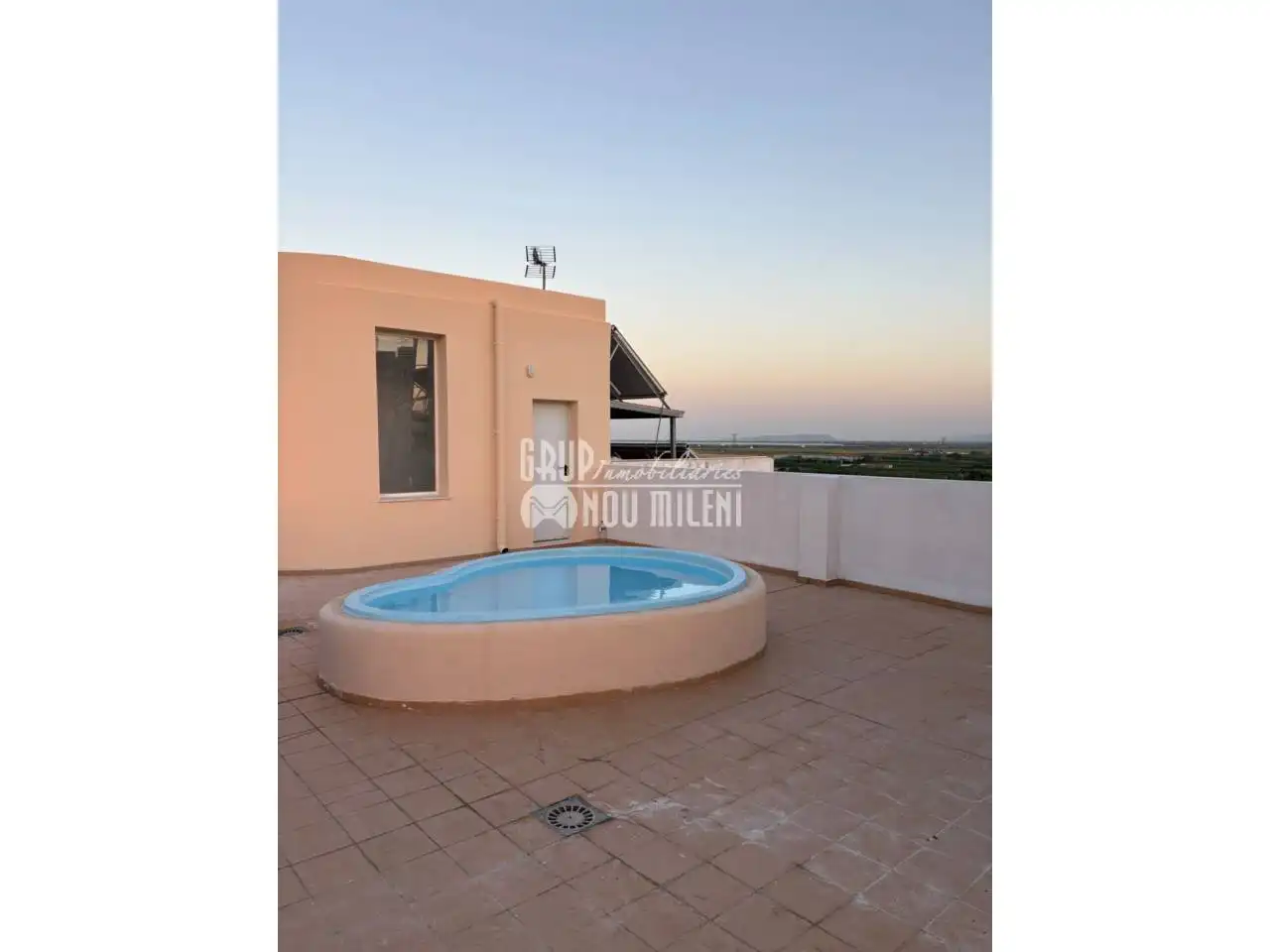 Duplexes for rent in Silla