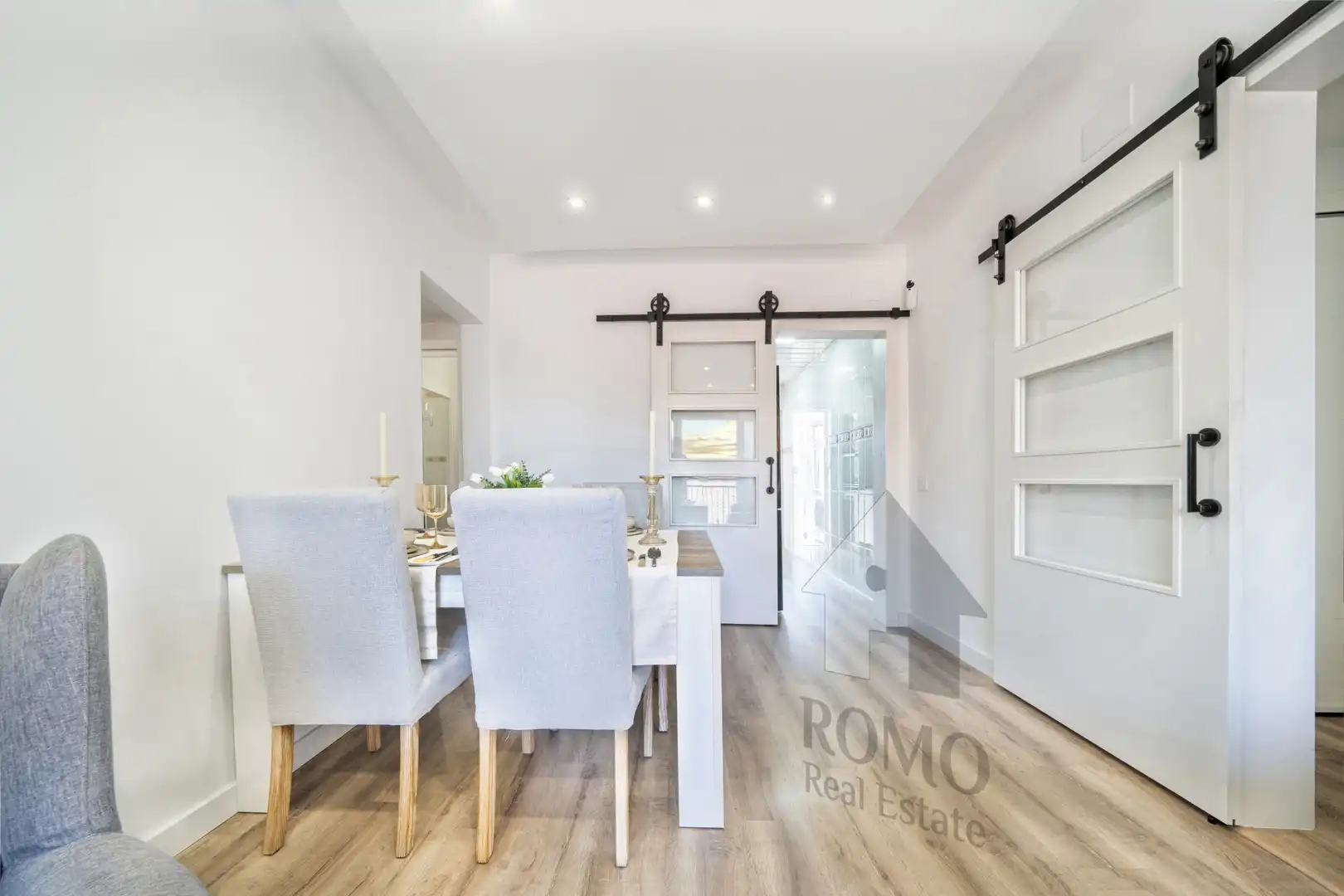 Comedor de Piso en venta en Santa Perpètua de Mogoda con Calefacción, Parquet y Balcón