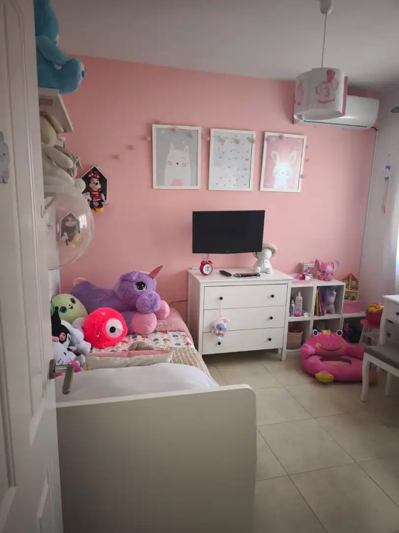 Habitación de Casa adosada en venta en Melilla con Aire acondicionado, Jardín privado y Terraza