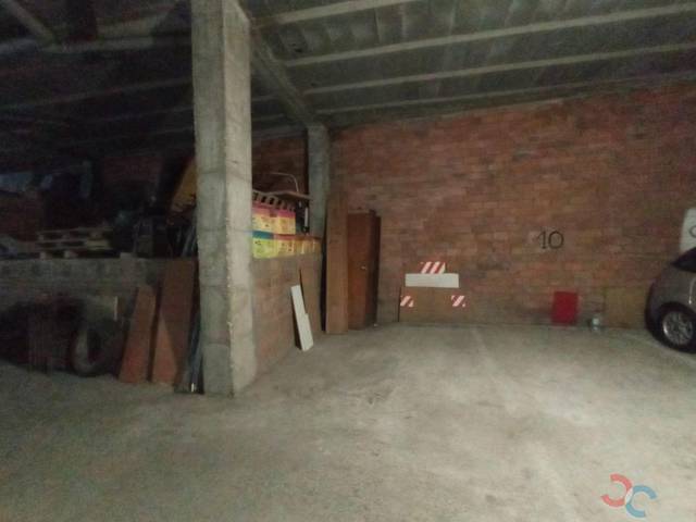 Garaje en Alquiler en Marín