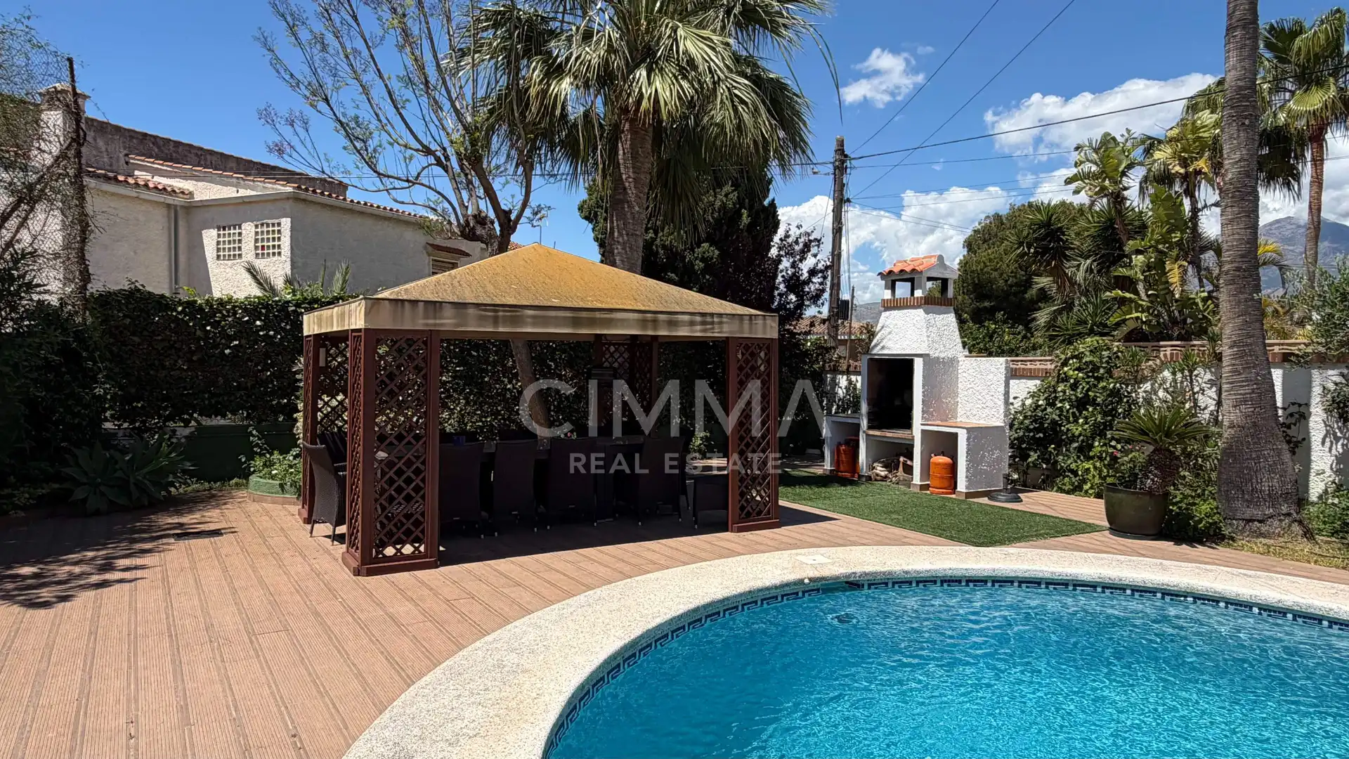 Piscina de Casa o chalet en venta en Benidorm con Aire acondicionado, Calefacción y Jardín privado