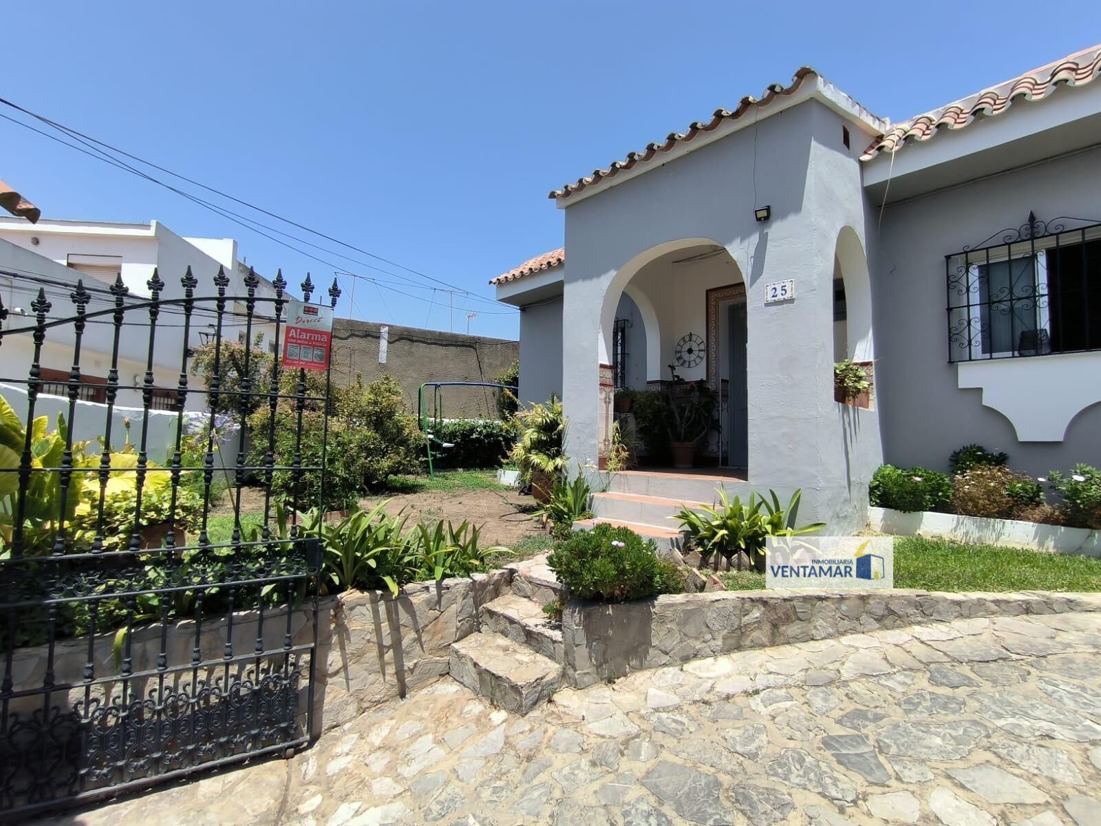 Vista exterior de Casa o xalet en venda en San Roque amb Jardí privat, Traster i Piscina