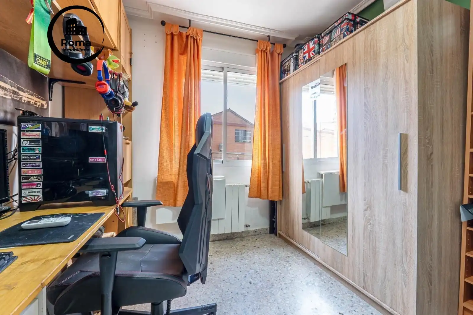 Bedroom of Flat for sale in Granada  with Air Conditioner, Heating and Terrace