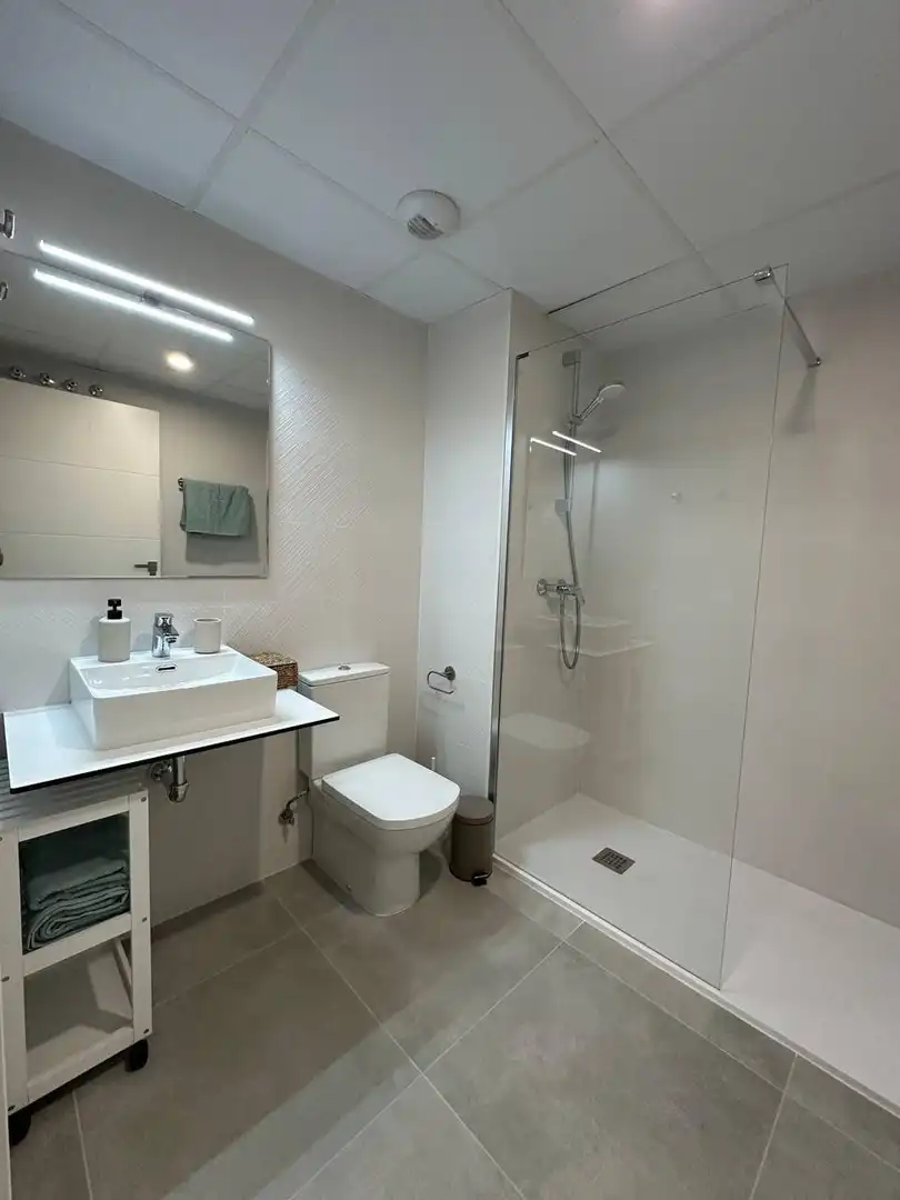 Bathroom of Flat for sale in Orihuela  with Air Conditioner, Swimming Pool and Furnished