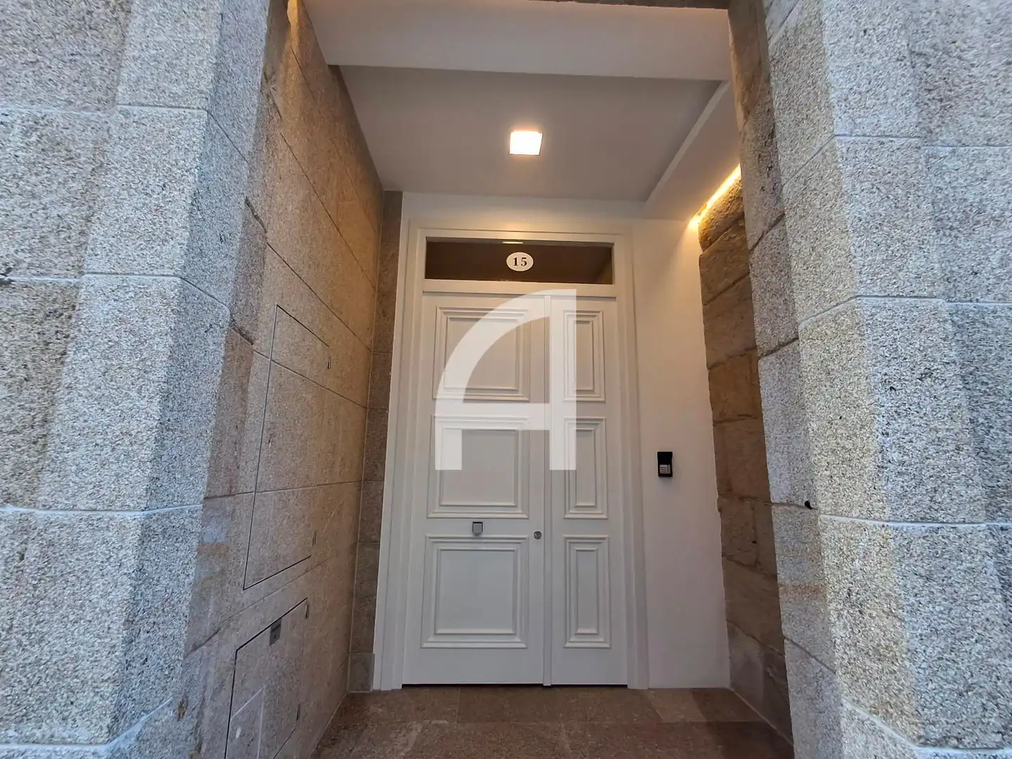 Ático en venta en Pontevedra Capital  con Calefacción, Parquet y Terraza