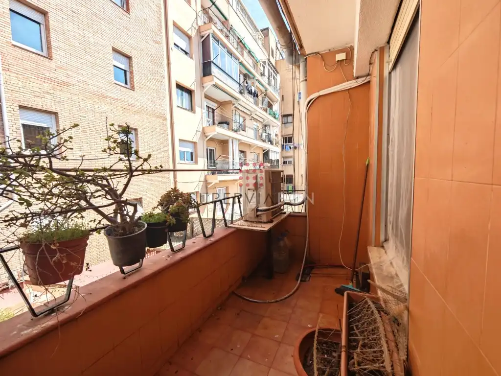 Wohnung mit Aufzug zum Verkauf in Gràcia