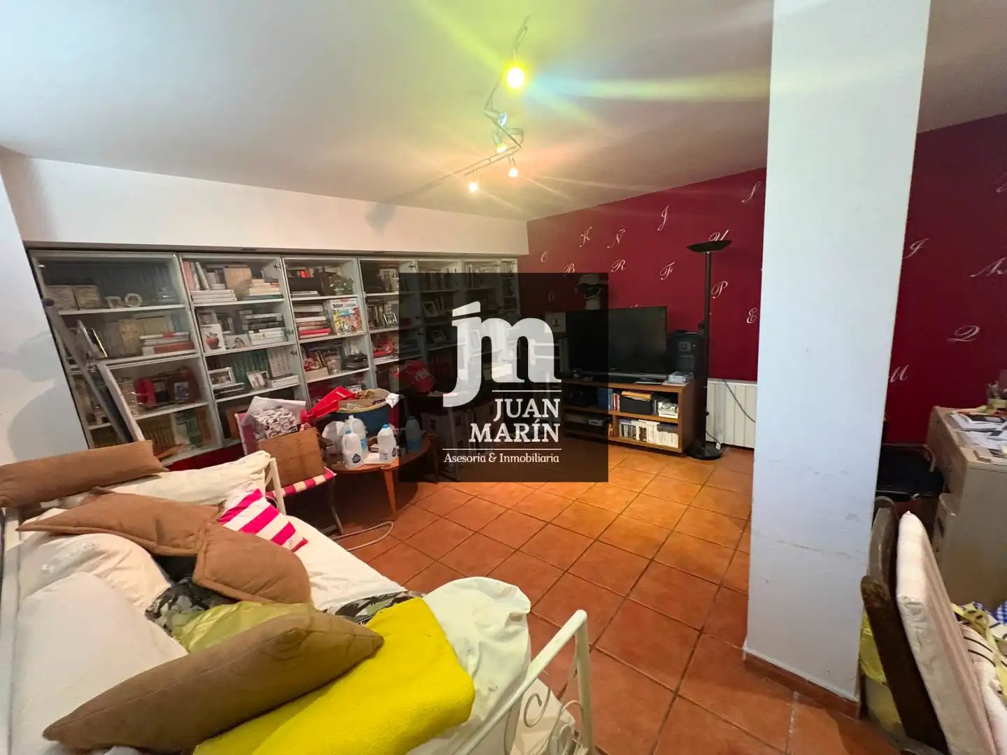 Sala d'estar de Casa adosada en venda en Albacete amb Aire condicionat, Calefacció i Parquet