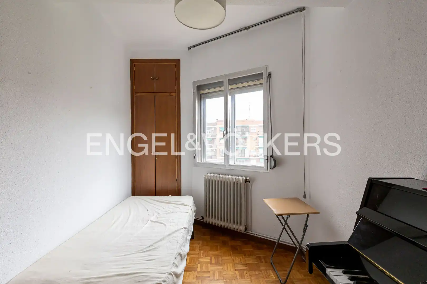 Schlafzimmer von Maisonette zum Verkauf in Madrid mit Klimaanlage, Heizung und Parkett