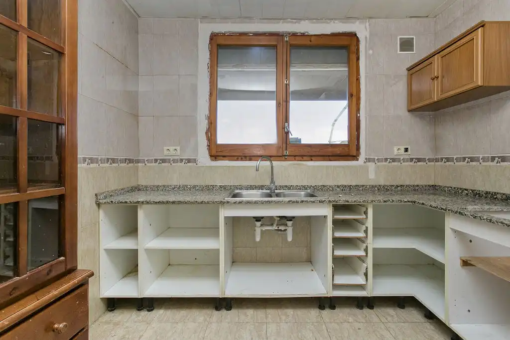 Villa con piscina in vendita a C/ Roger de Lluria, imagen 5