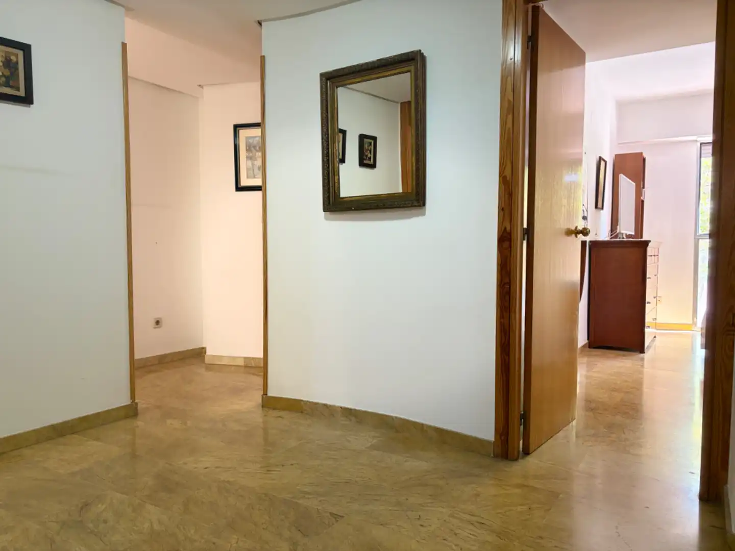 Maisonette zum Verkauf in Murcia mit Klimaanlage, Terrasse und Abstellraum