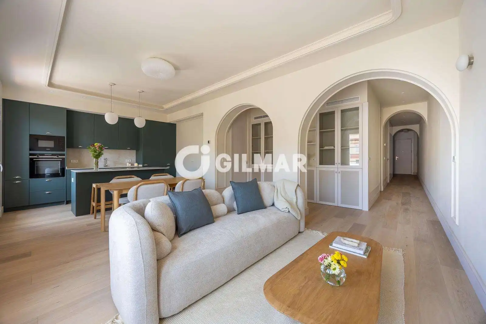 Sala d'estar de Pis en venda en Madrid amb Calefacció