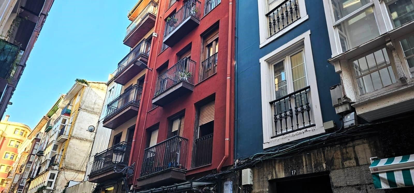Vista exterior de Pis en venda en Santander amb Terrassa i Balcó