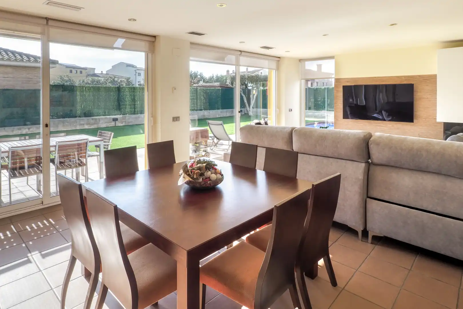 Comedor de Casa o chalet en venta en Borrassà con Aire acondicionado, Calefacción y Jardín privado