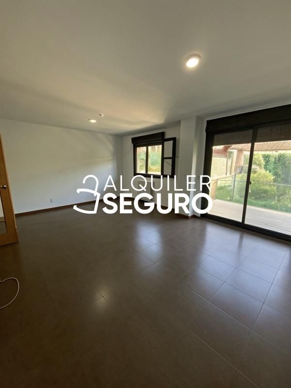 Casa o chalet de alquiler en Marchamalo con Calefacción y Terraza
