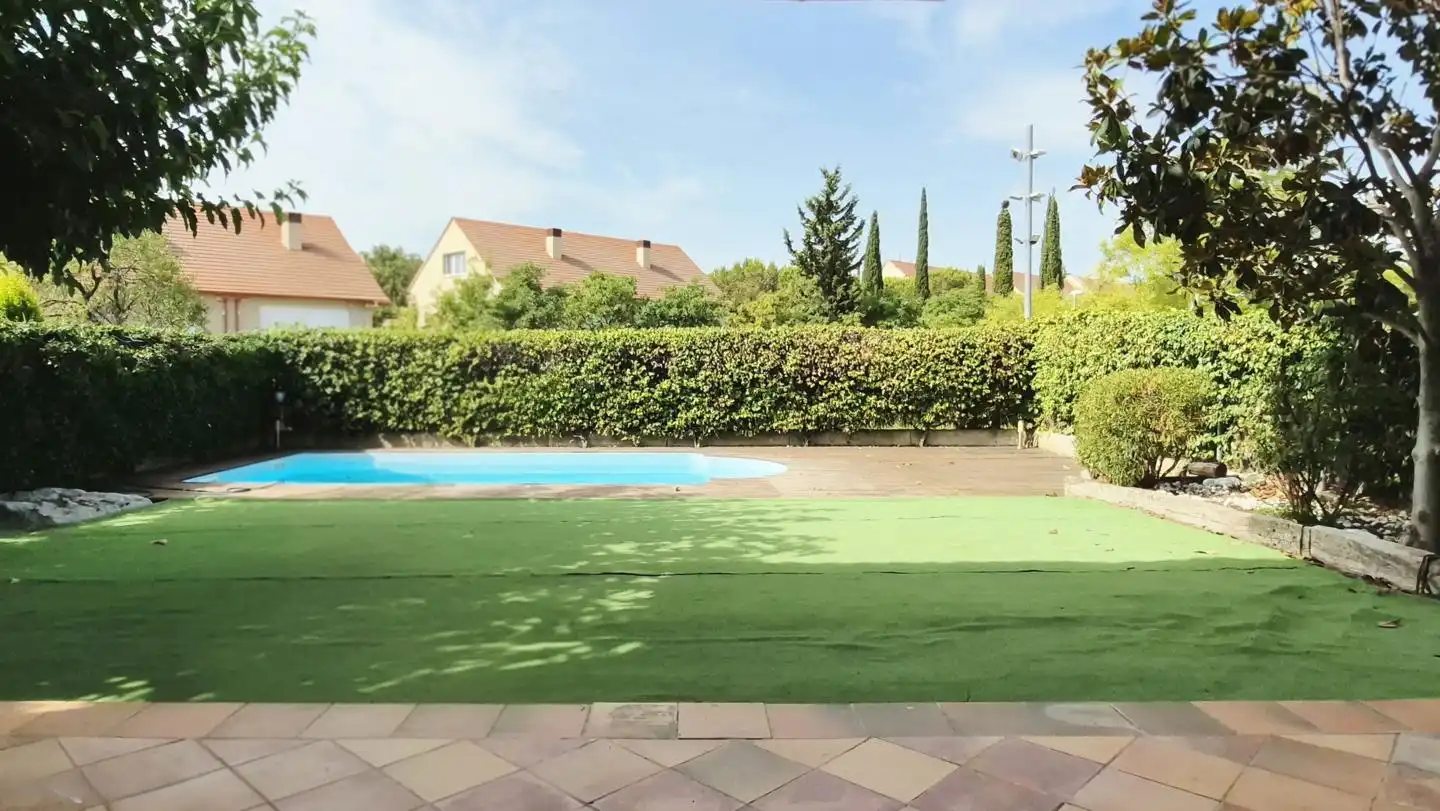 Jardí de Casa o xalet en venda en Matadepera amb Aire condicionat, Jardí privat i Terrassa
