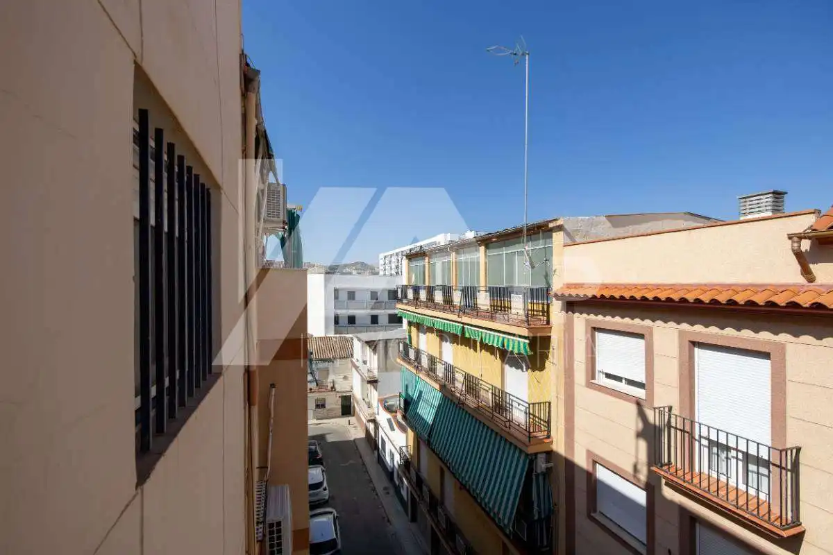 Vista exterior de Piso de alquiler en Granada con Aire acondicionado, Amueblado y Lavadora