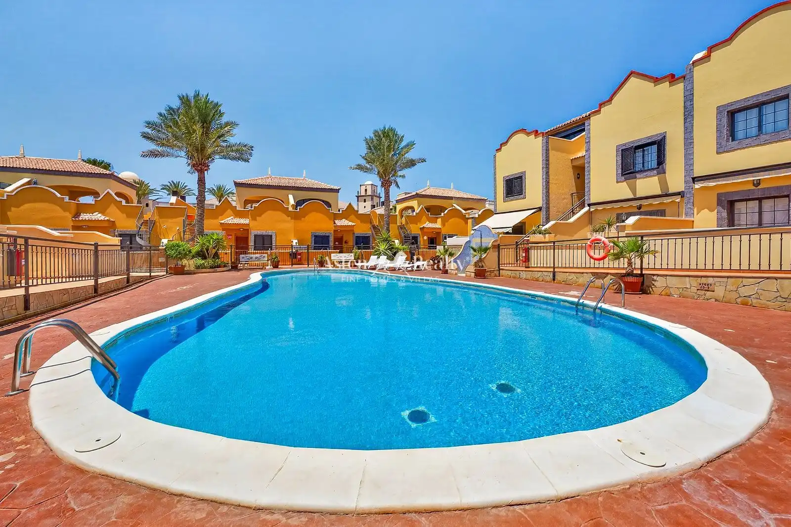 Swimming pool of Detached homes for sale in Adeje  with Air Conditioner, Heating and Private garden