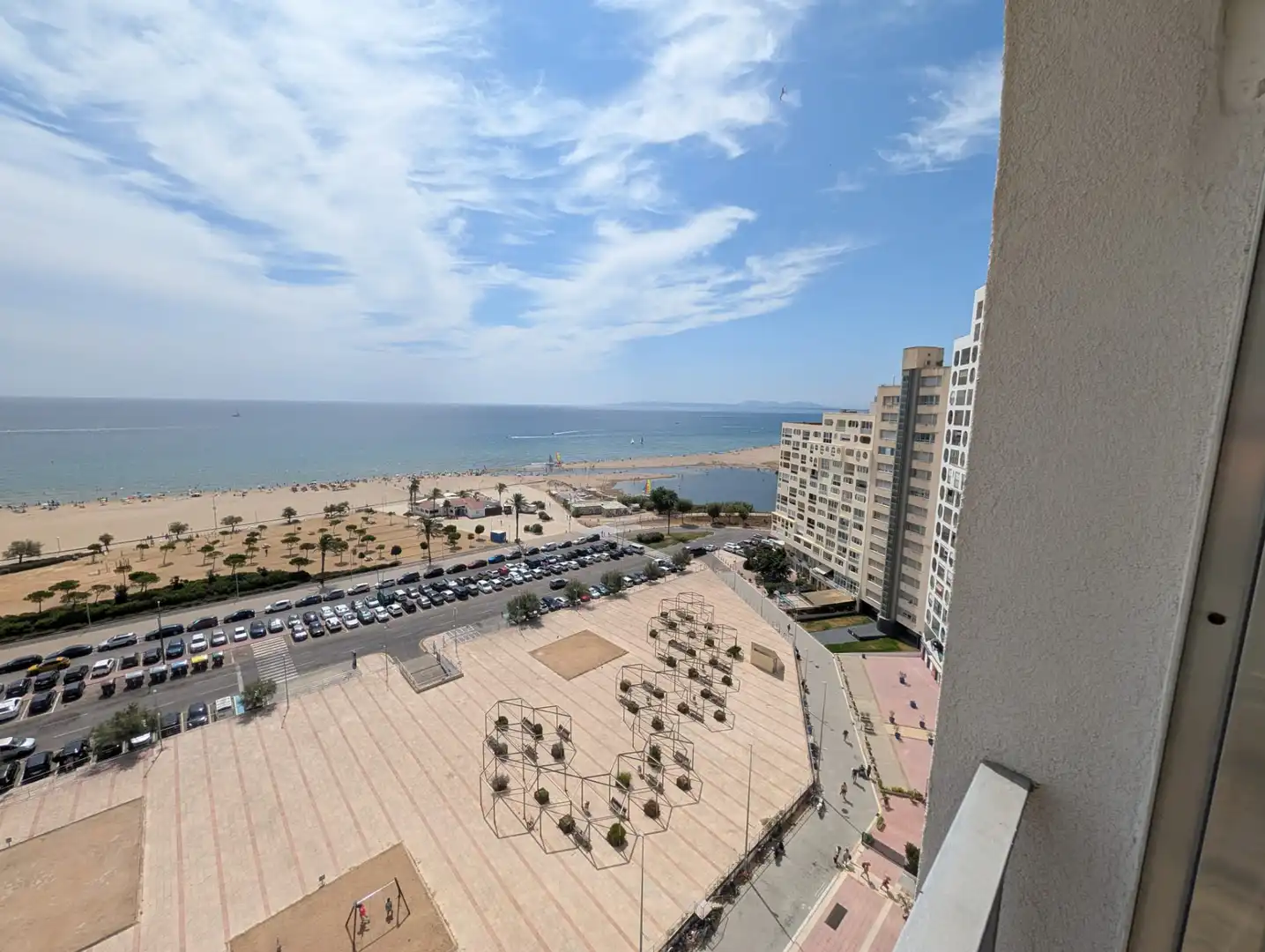 Aparcament de Apartament en venda en Empuriabrava amb Aire condicionat, Moblat i Forn