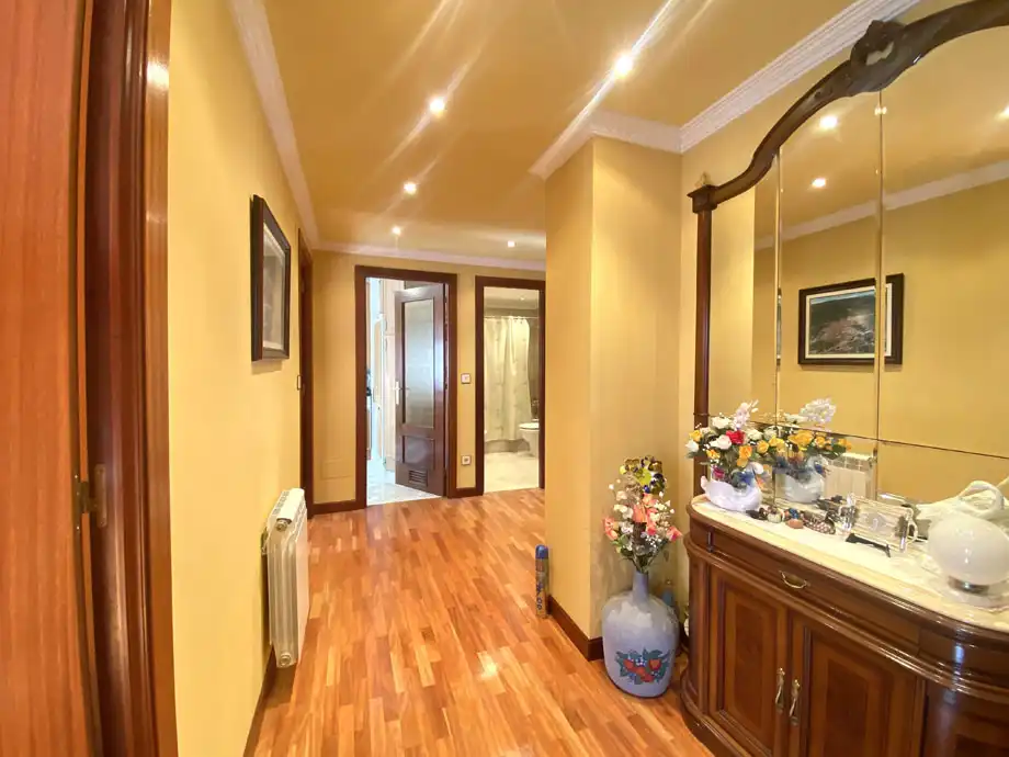 Piso en venta en Vitoria - Gasteiz con Calefacción, Parquet y Terraza