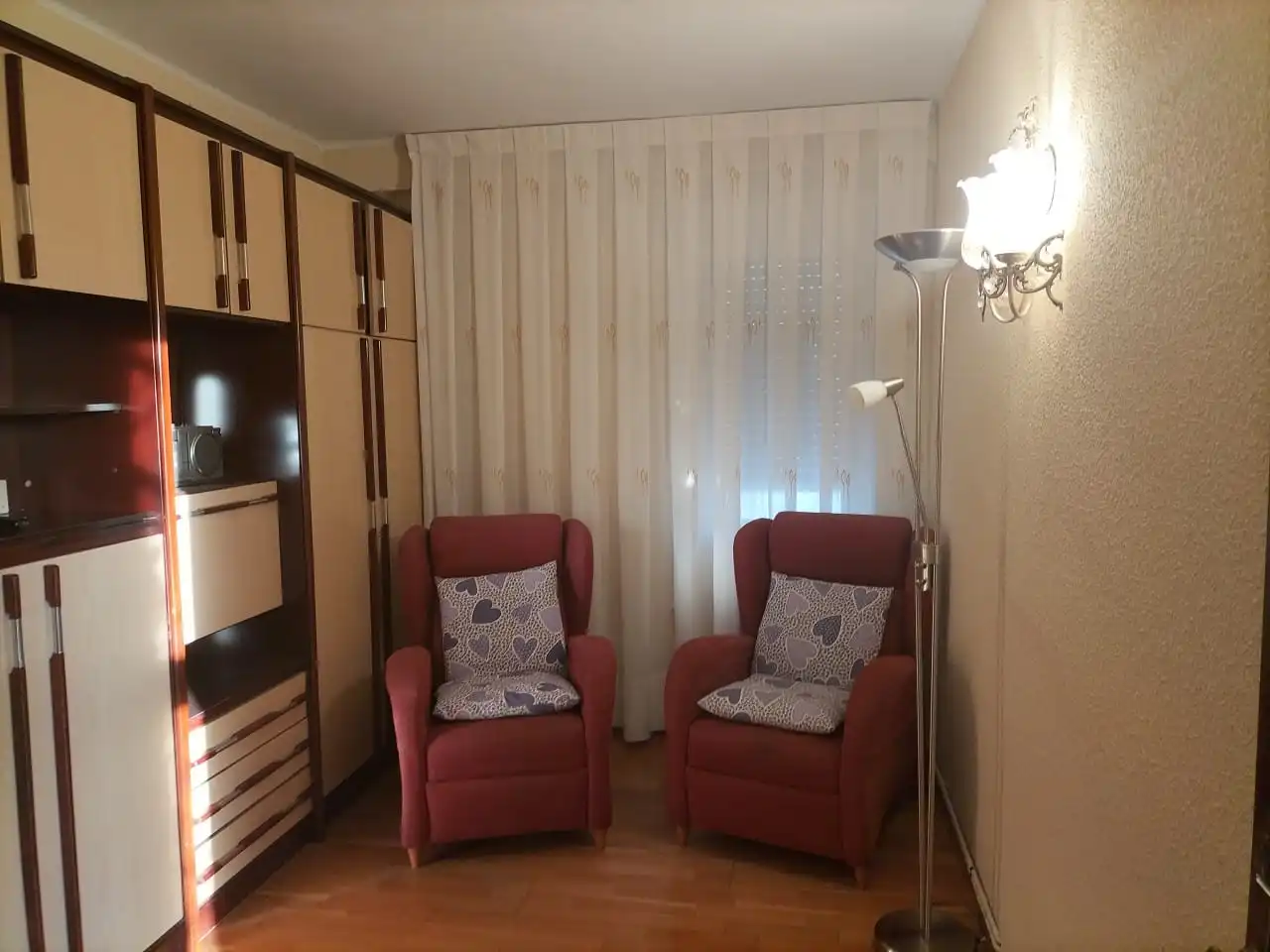 Wohnzimmer von Wohnung zur Miete in Zaragoza mit Heizung, Möbliert und Ofen