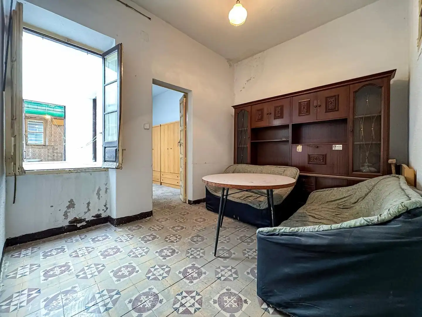 Living room of Flat for sale in Casco Antiguo