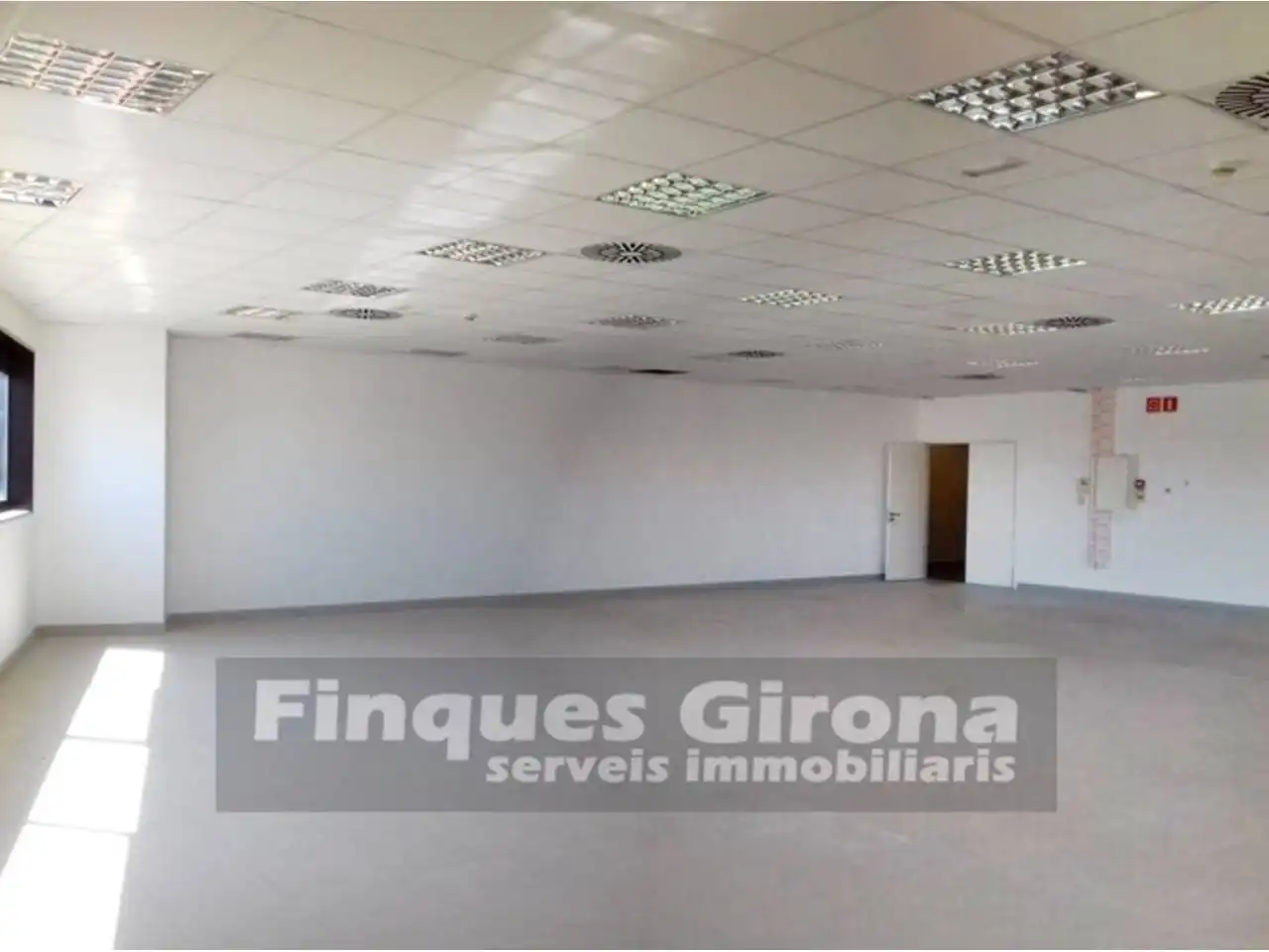 Oficina en venda en Celrà amb Aire condicionat