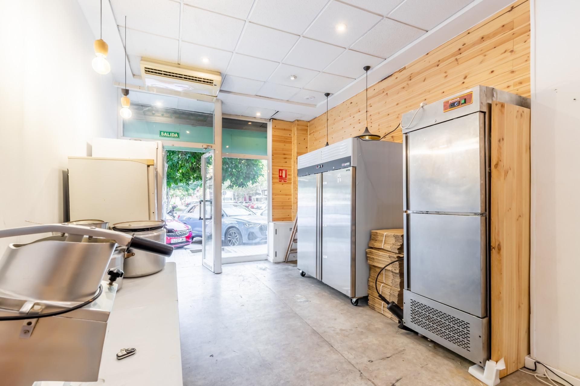 Kitchen of Premises to rent in  Valencia Capital