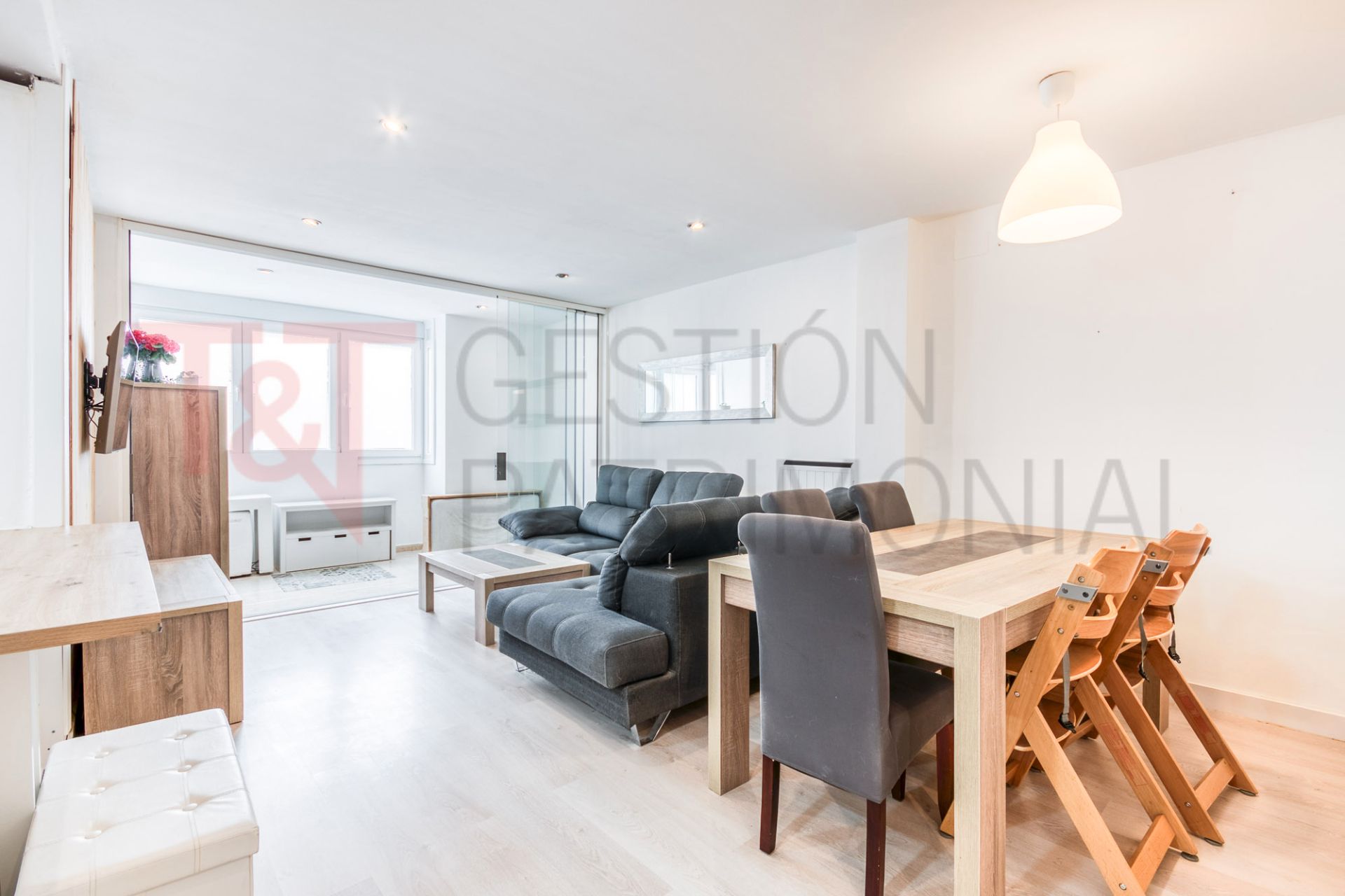 Living room of Flat for sale in Vallirana  with Air Conditioner, Heating and Storage room