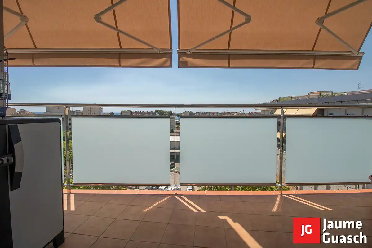 Appartamento con terrazza in vendita a Avinguda de Pompeu Fabra 3