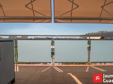 Appartamento con balcone in vendita a Avinguda de Pompeu Fabra 3
