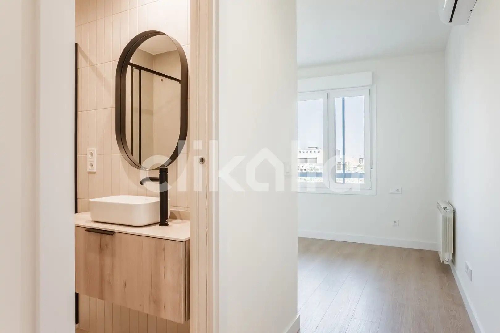 Habitación de Piso en venta en Sevilla con Aire acondicionado y Terraza