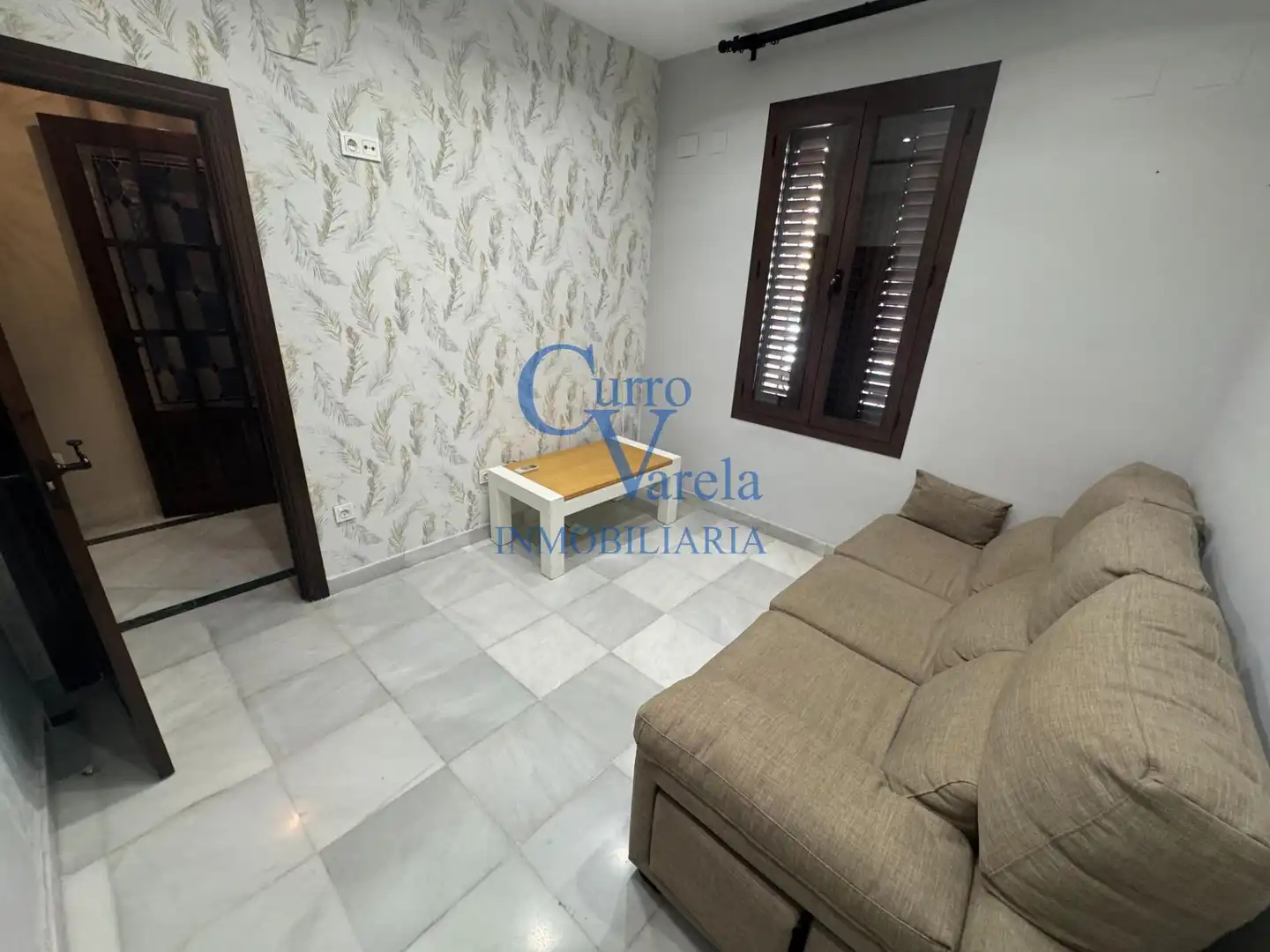 Houses for sale in Dos Hermanas  with Air Conditioner, Heating and Storage room