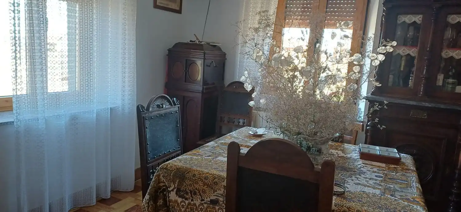 Menjador de Casa o xalet en venda en Valderrey amb Calefacció, Terrassa i Traster