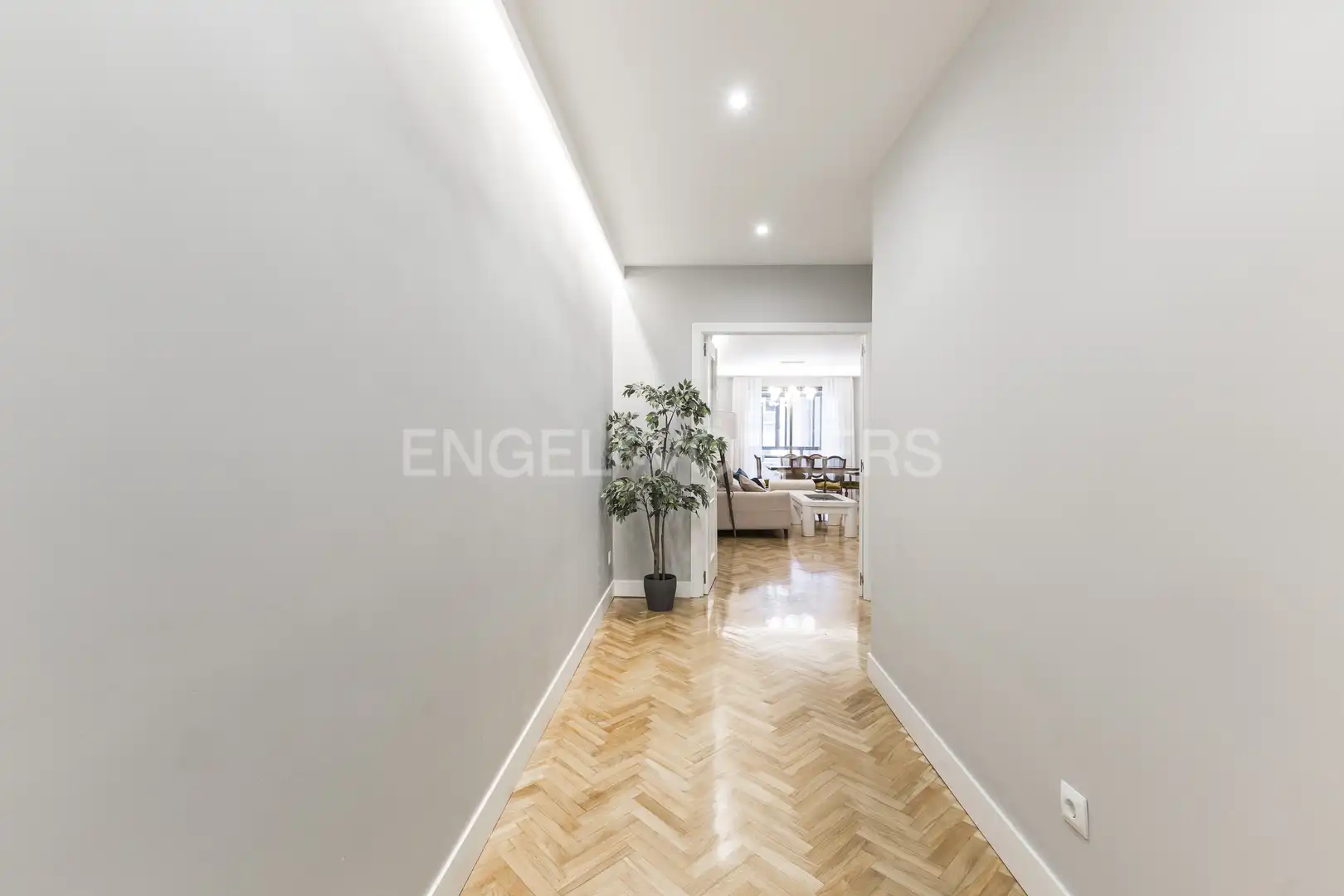Piso en venta en Madrid con Aire acondicionado, Calefacción y Terraza