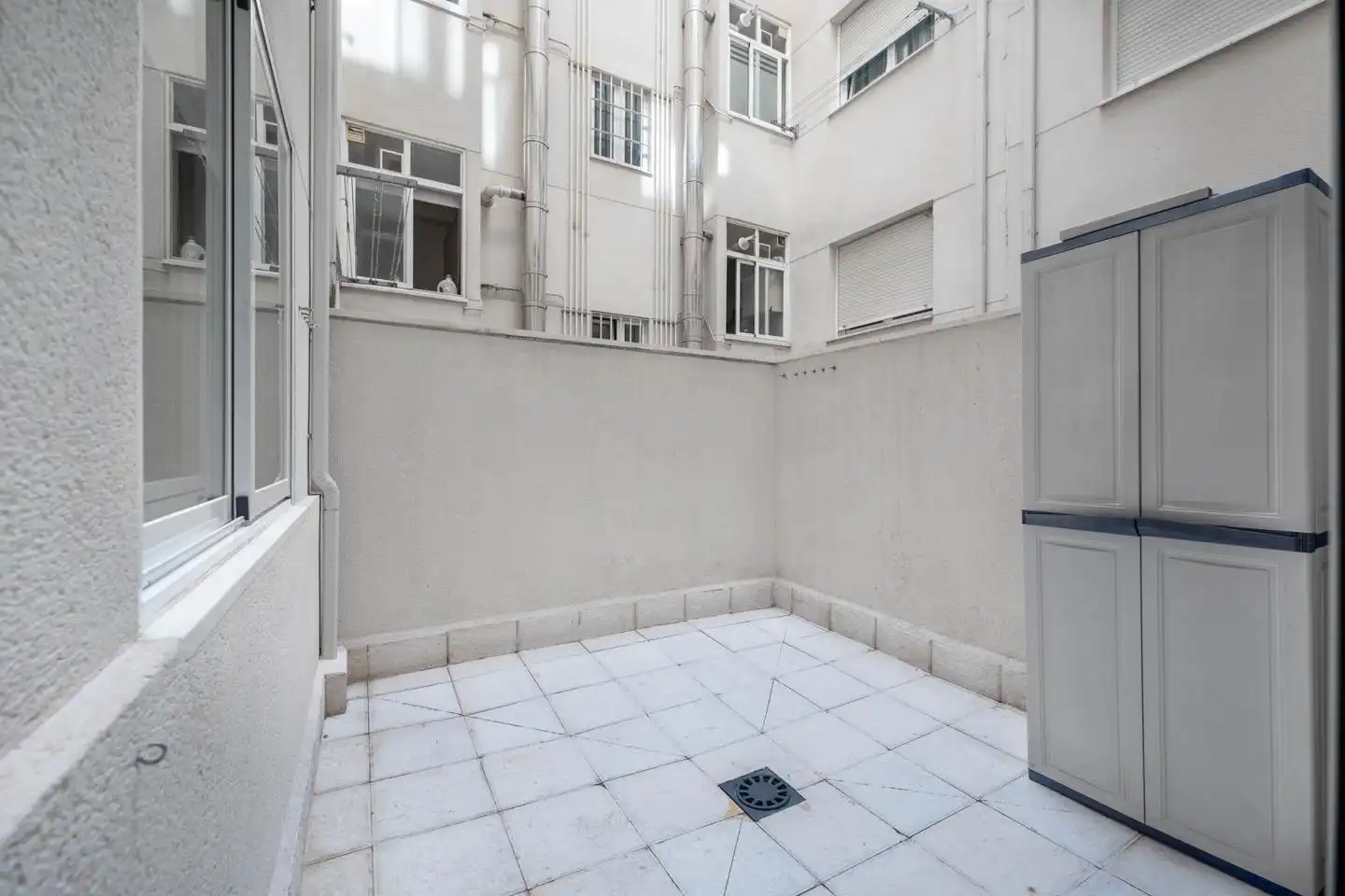 Wohnung mit Pool zum Verkauf in Calle Agustín Rodríguez Sahagún, imagen 18