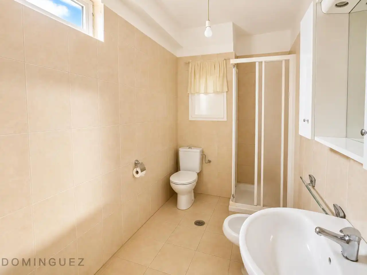 Baño de Piso en venta en Vigo  con Calefacción