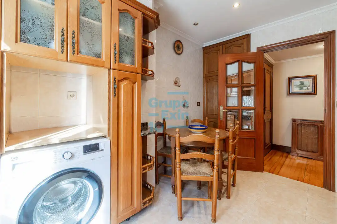 Cocina de Piso en venta en Donostia - San Sebastián  con Calefacción y Balcón