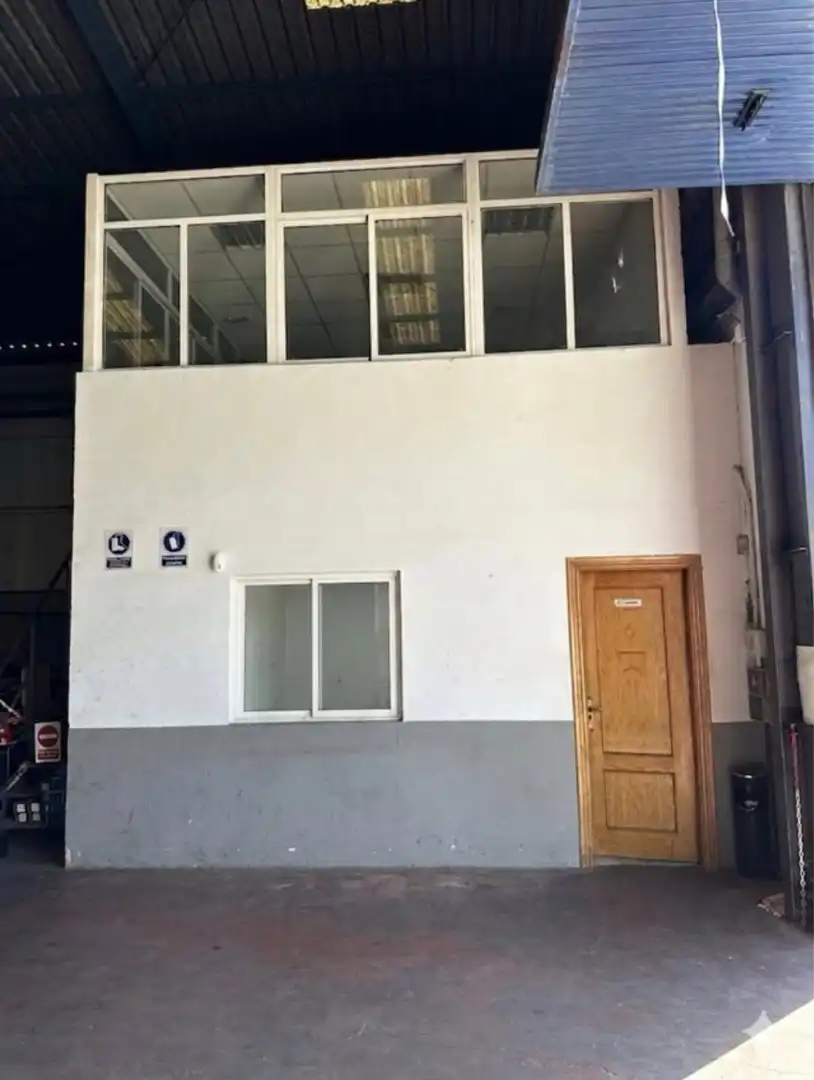 Industrial building for sale in Viator, imagen 2