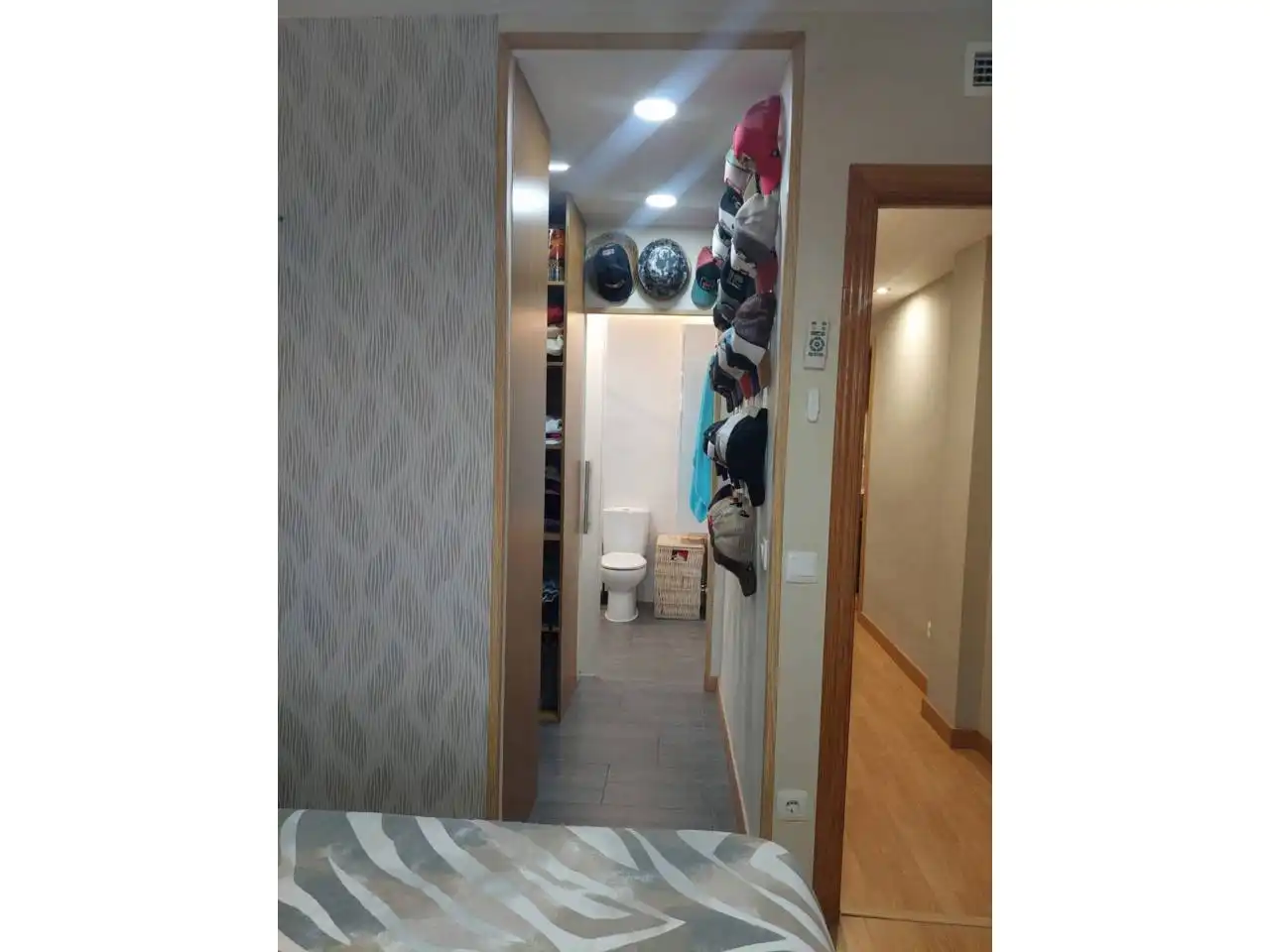 Dormitori de Apartament en venda en Cedillo del Condado amb Calefacció i Traster