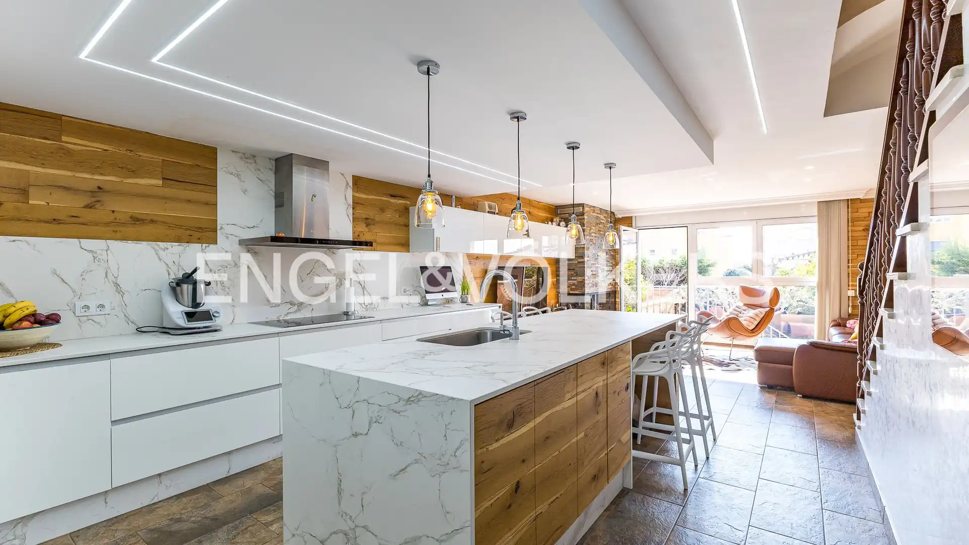 Küche von Haus oder Chalet zum Verkauf in Bellvei mit Heizung, Terrasse und Abstellraum