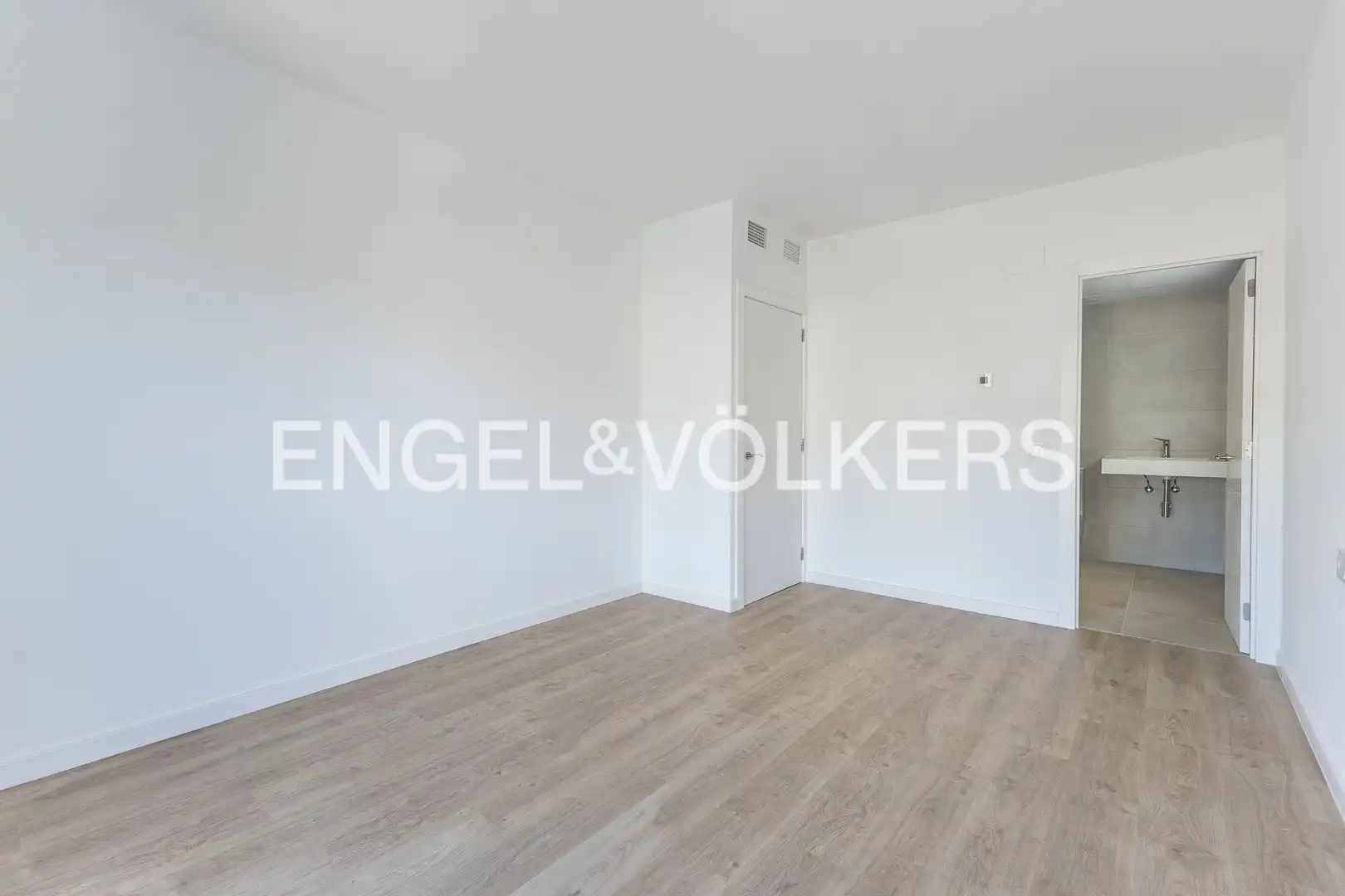 Habitación de Casa o chalet en venta en Calafell con Aire acondicionado, Calefacción y Jardín privado