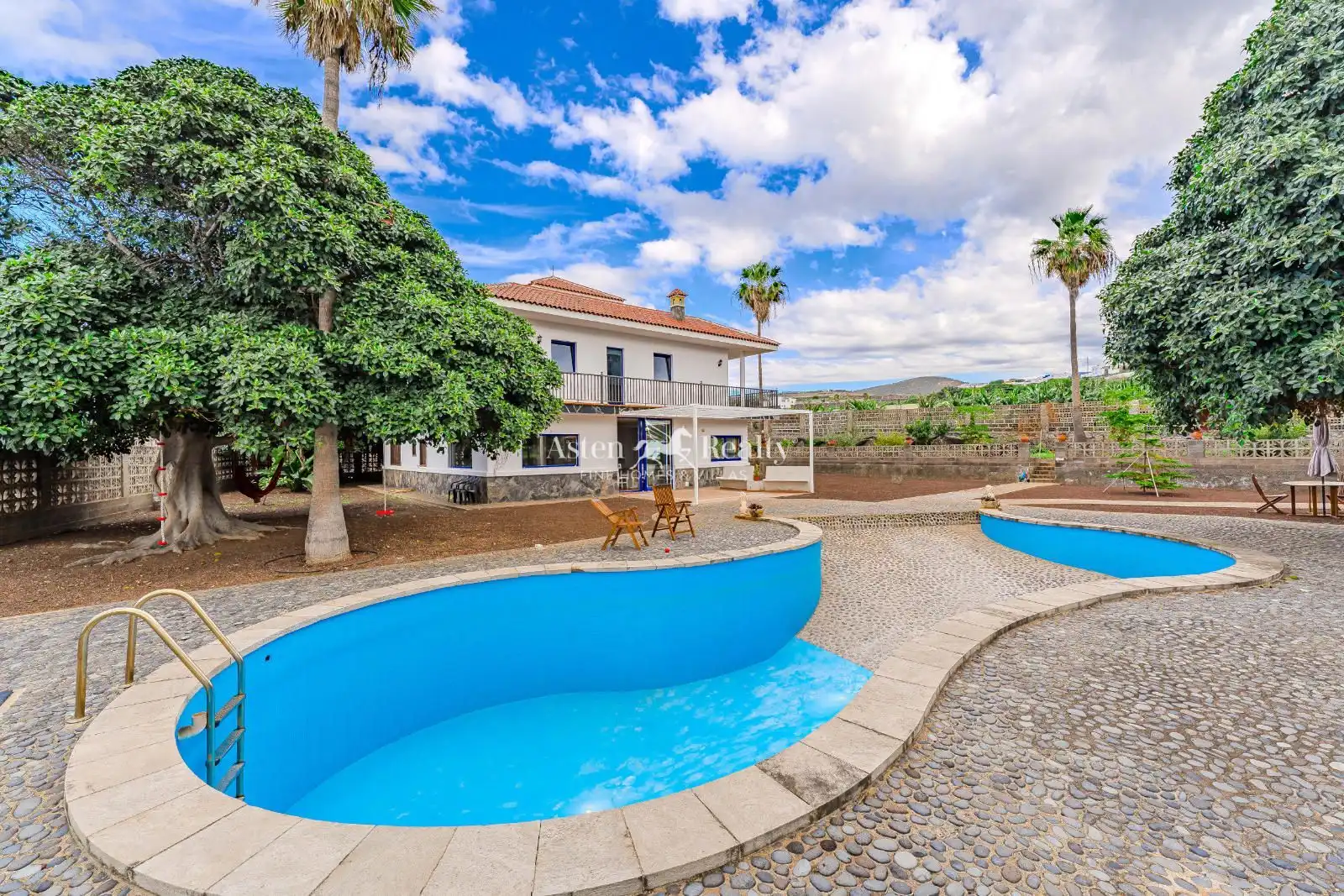 Vista exterior de Casa o xalet en venda en Buenavista del Norte amb Calefacció, Terrassa i Traster
