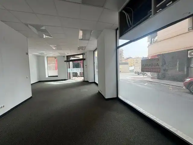 Local de alquiler en Alcoy / Alcoi