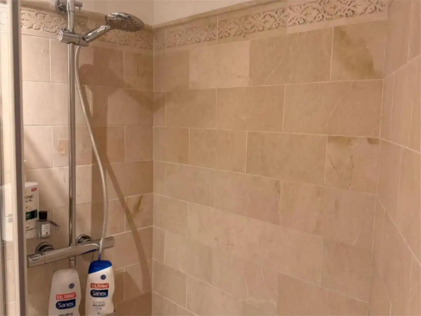 Bany de Apartament en venda en Benalmádena amb Aire condicionat, Piscina i Balcó