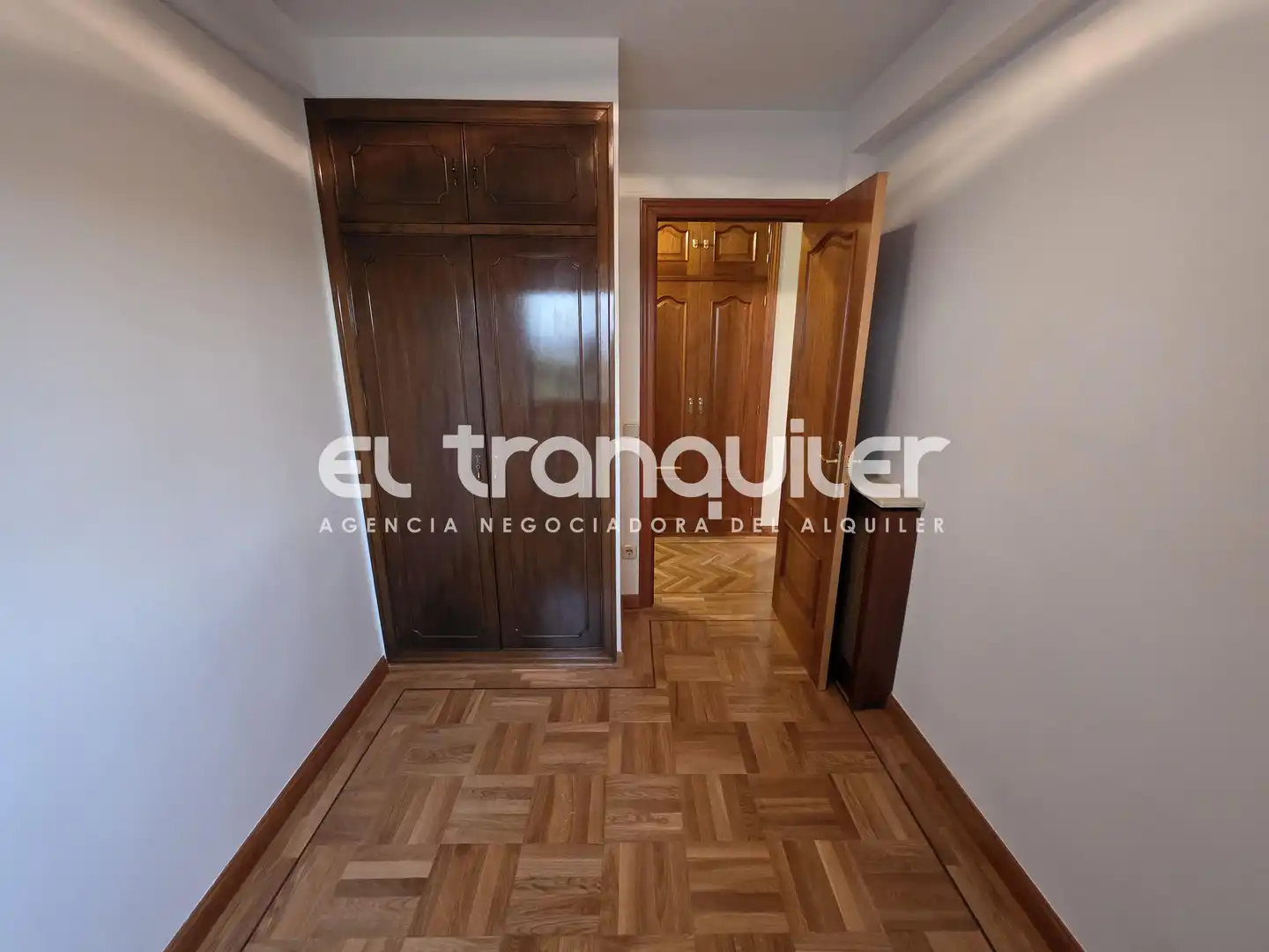 Dormitori de Pis de lloguer en Madrid amb Aire condicionat, Parquet i Rentadora