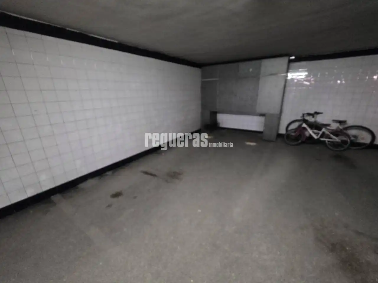 Piso en venta en Avilés con Calefacción, Parquet y Terraza