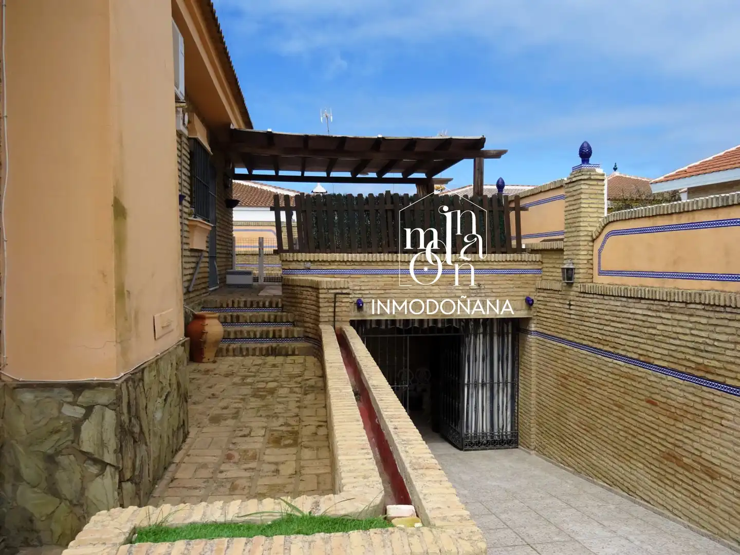 Exterior view of Detached homes for sale in Almonte  with Terrace, Swimming Pool and Furnished