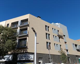 Exterior view of Flat for sale in  Barcelona Capital  with Air Conditioner and Balcony