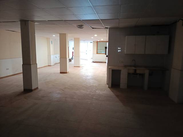 Local comercial en Venta en Carrer Isidoro Antillon, 88 en Pere Garau